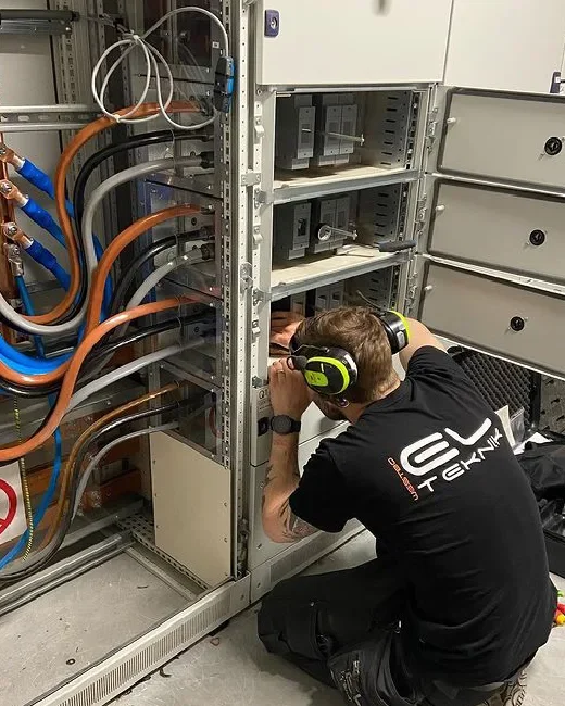Datanät – nätverksinstallationer och datainstallationer
